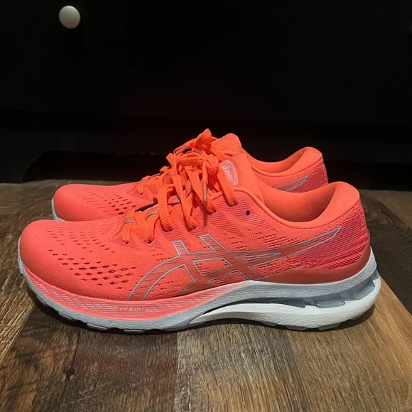 EUC ASICS Women's Neon Coral Running Shoes - Picture 3 of 10